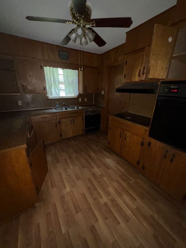188 Louise St, photo 3