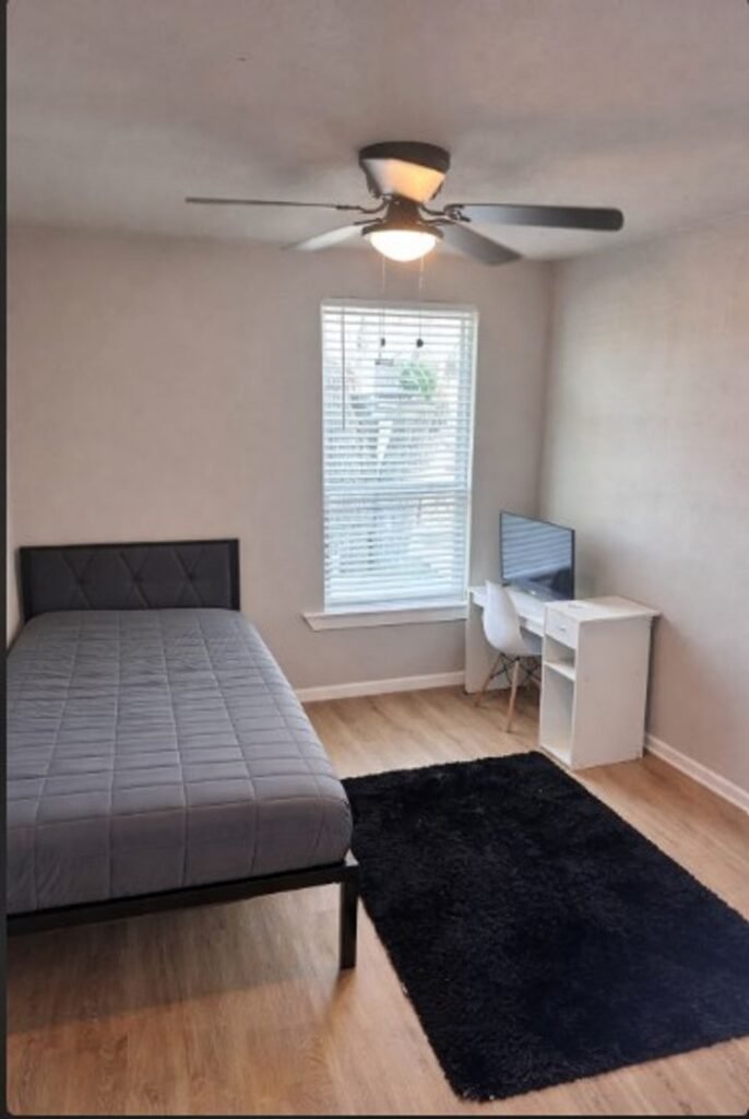806 E Mountain St, photo 5