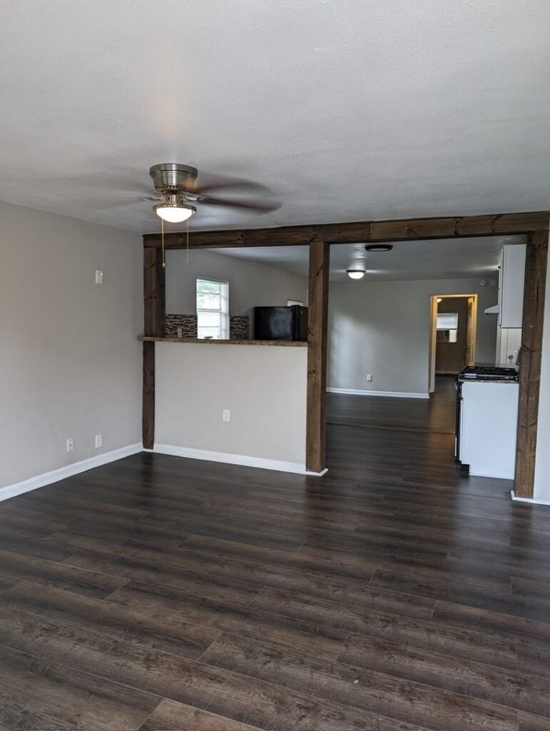 2780 Denver St, photo 4