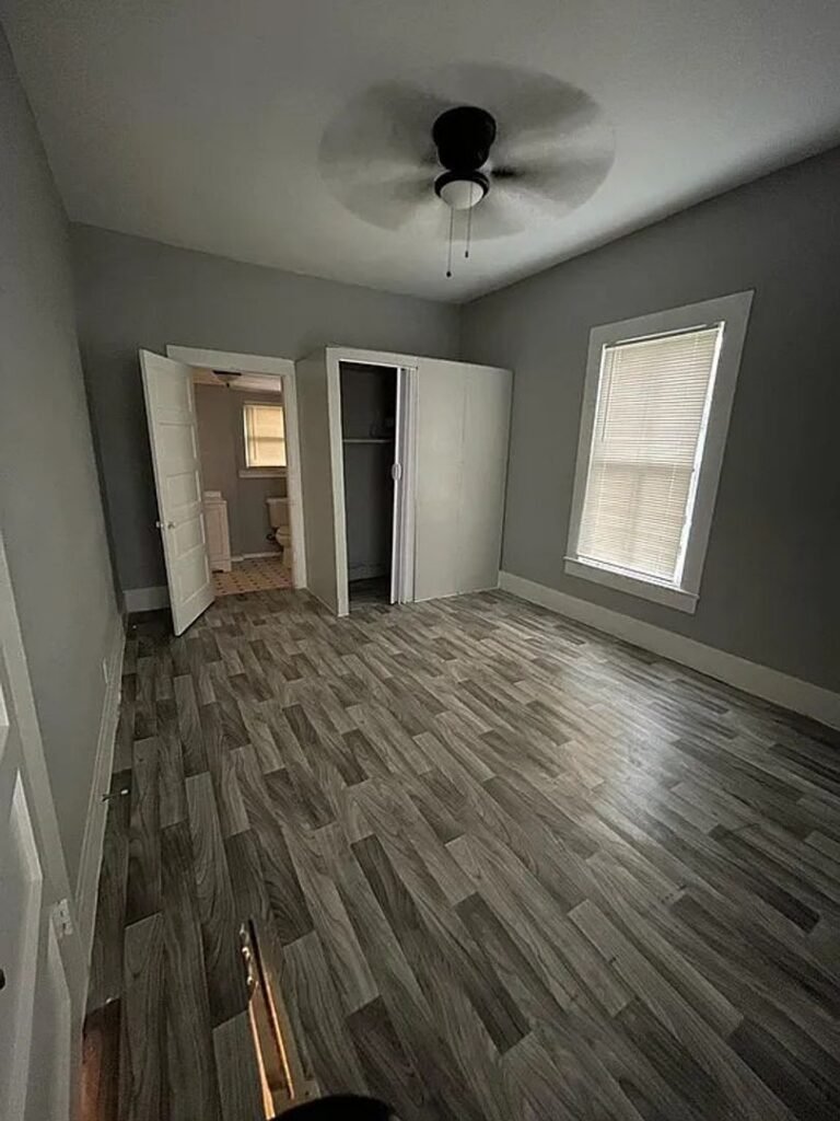 2649 Royal Ave, photo 4